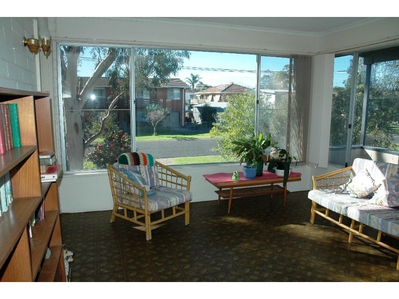 87 Timbara Crescent, Batemans Bay NSW 2536