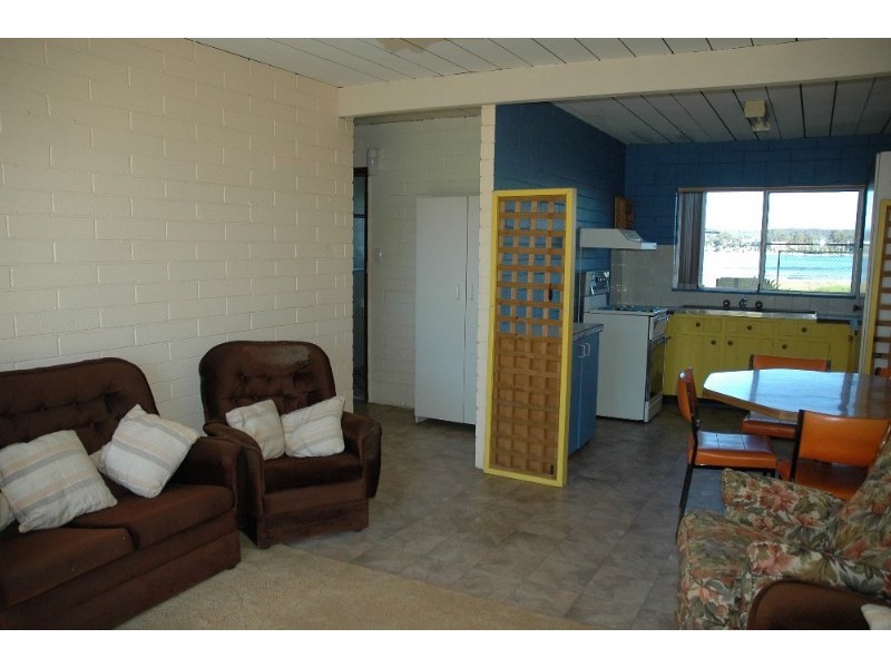 87 Timbara Crescent, Batemans Bay NSW 2536