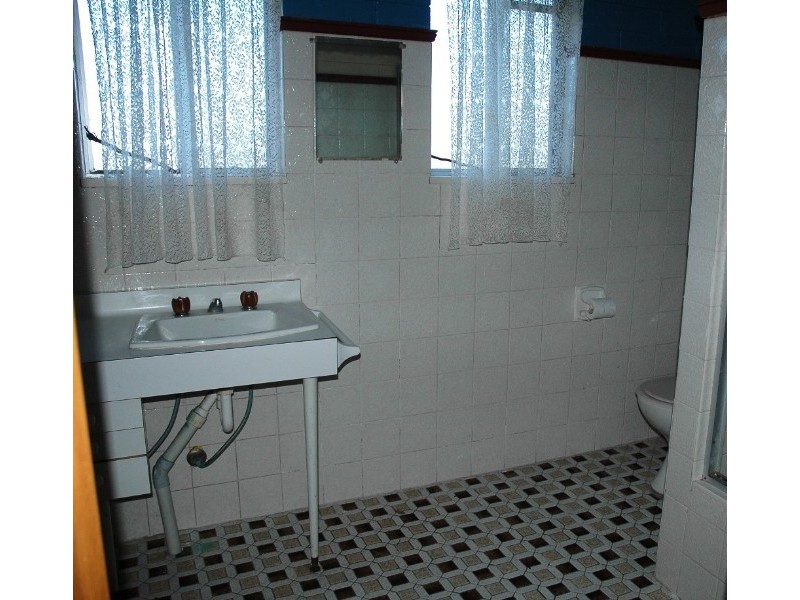 87 Timbara Crescent, Batemans Bay NSW 2536