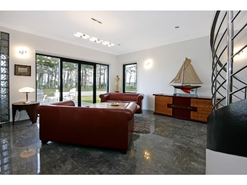 163 Northcove Road, Batemans Bay NSW 2536