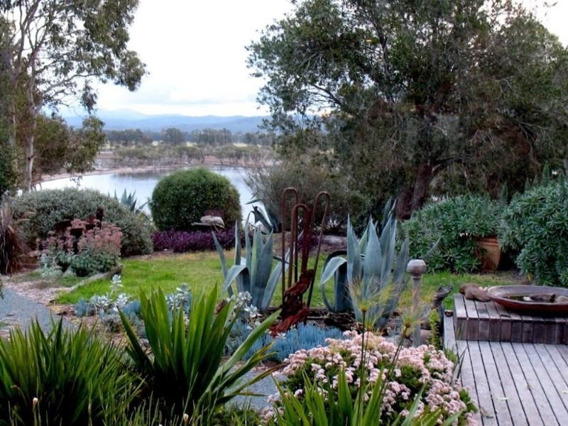 261 North Head Drive, Moruya NSW 2537