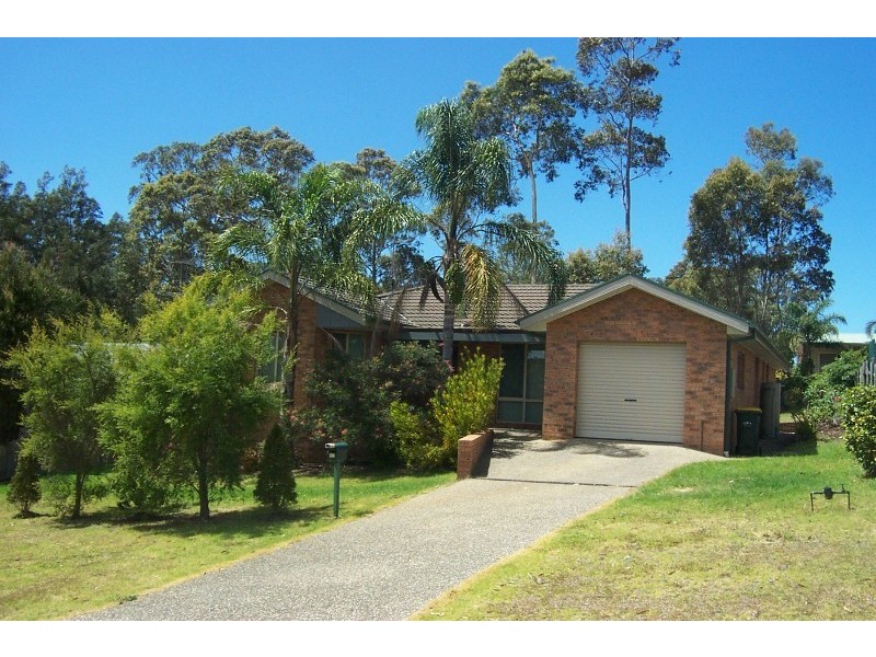 15 Osprey Street, Surfside NSW 2536