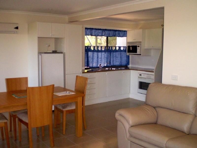 20 Braidwood Street, Batemans Bay NSW 2536