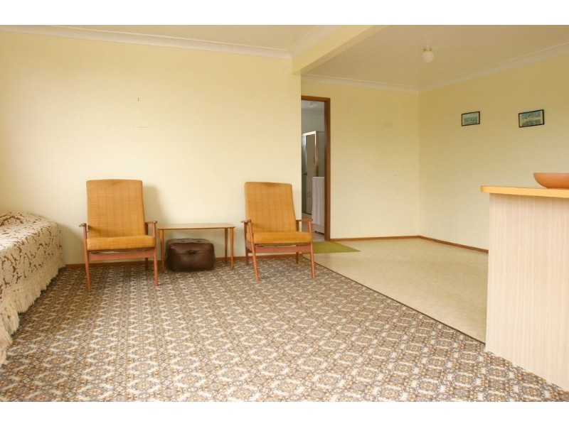 53 Bavarde Avenue, Batemans Bay NSW 2536