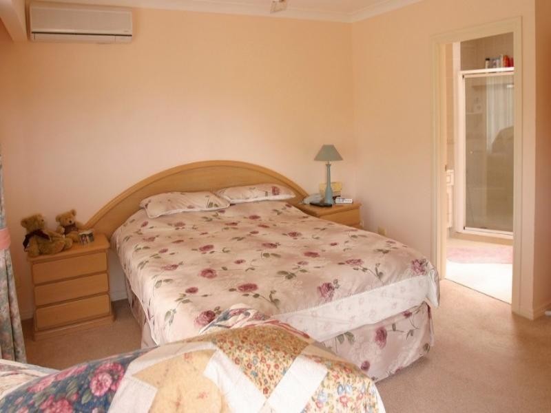 22 Kauzal Crescent, Surf Beach NSW 2536