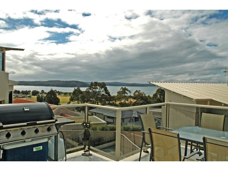 5B Sanctuary Place, Catalina NSW 2536