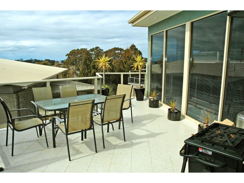 5B Sanctuary Place, Catalina NSW 2536