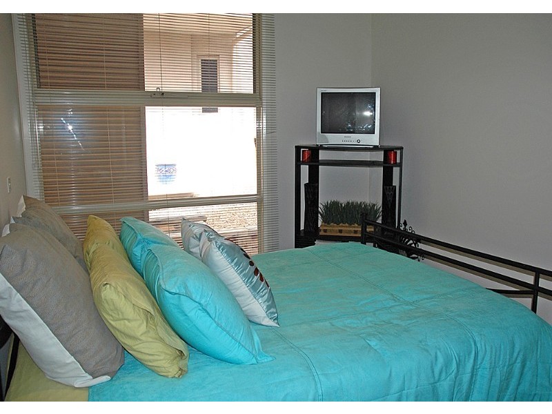 5B Sanctuary Place, Catalina NSW 2536