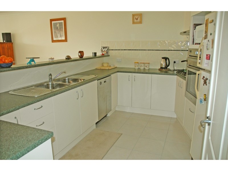 Unit B/2 Penguin Avenue, Catalina NSW 2536