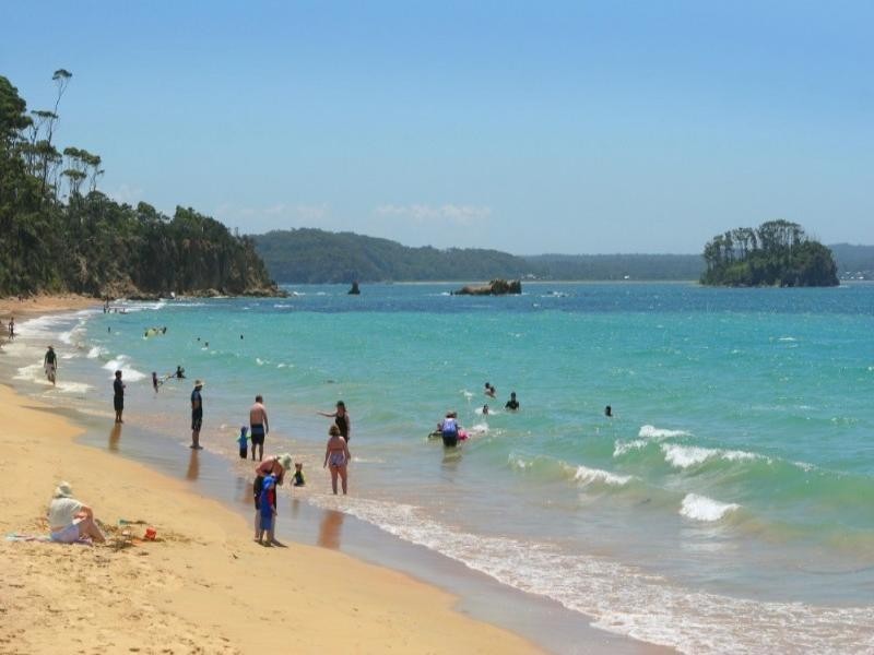 18 Calton Road, Batemans Bay NSW 2536
