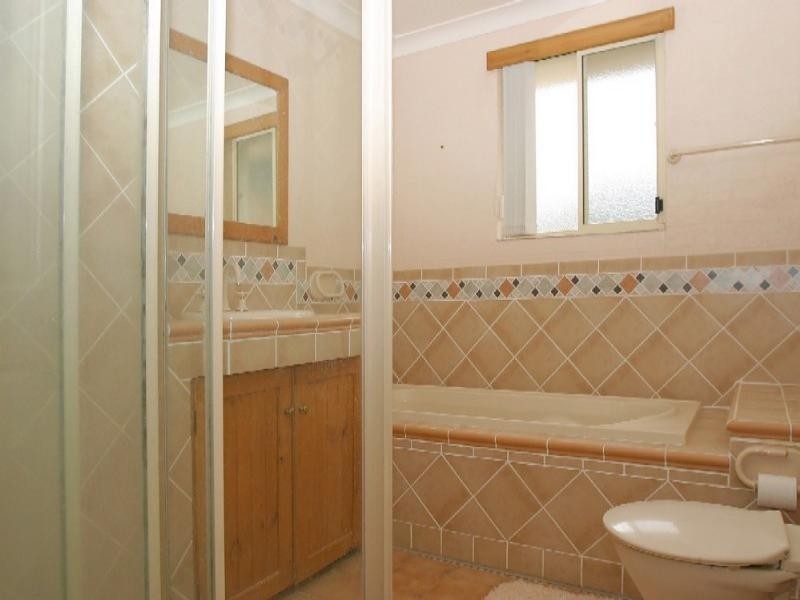 1 Youralla Avenue, Malua Bay NSW 2536