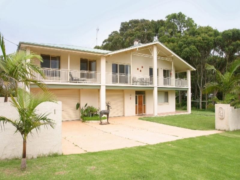 1 Youralla Avenue, Malua Bay NSW 2536
