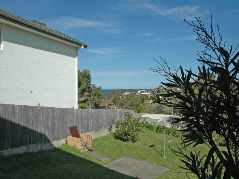 7 Pyang Avenue, Malua Bay NSW 2536