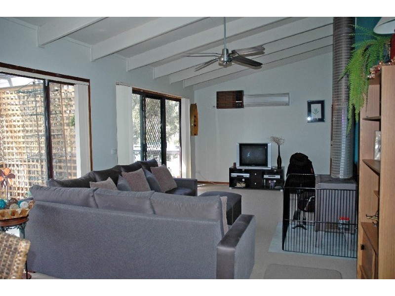 60 Catalina Drive, Catalina NSW 2536