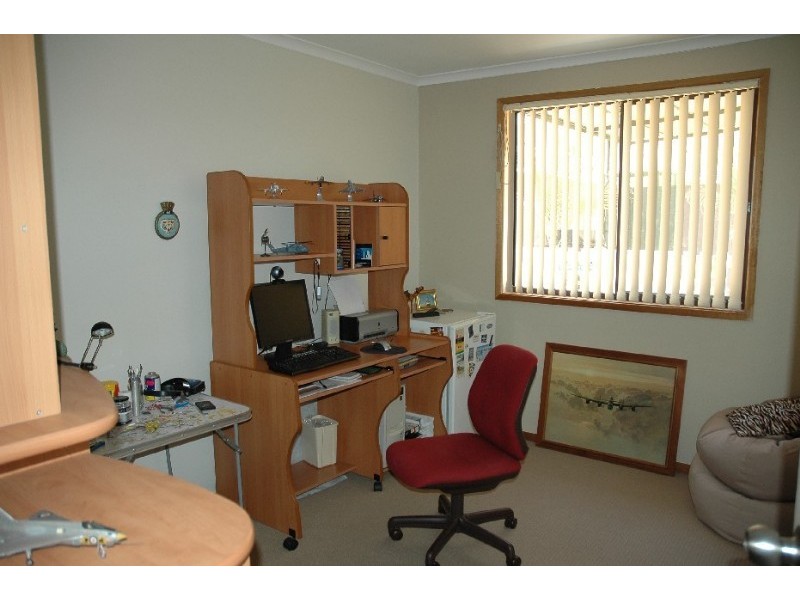 60 Catalina Drive, Catalina NSW 2536
