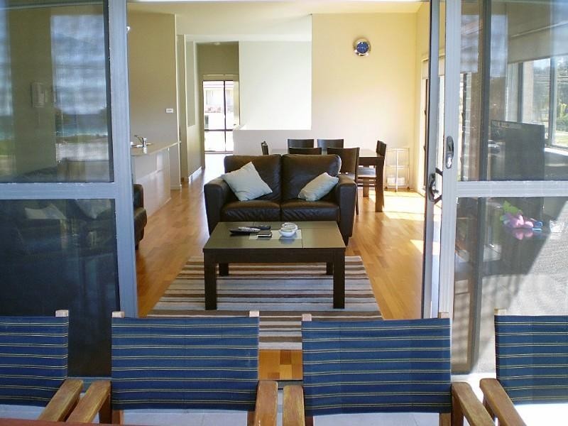 1/2 Moorong Crescent, Malua Bay NSW 2536