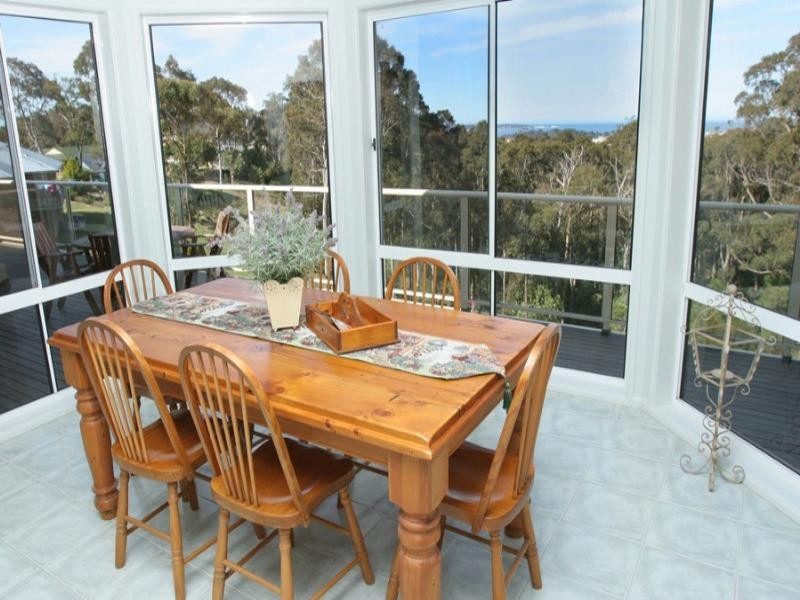 137 Vista Avenue, Batemans Bay NSW 2536