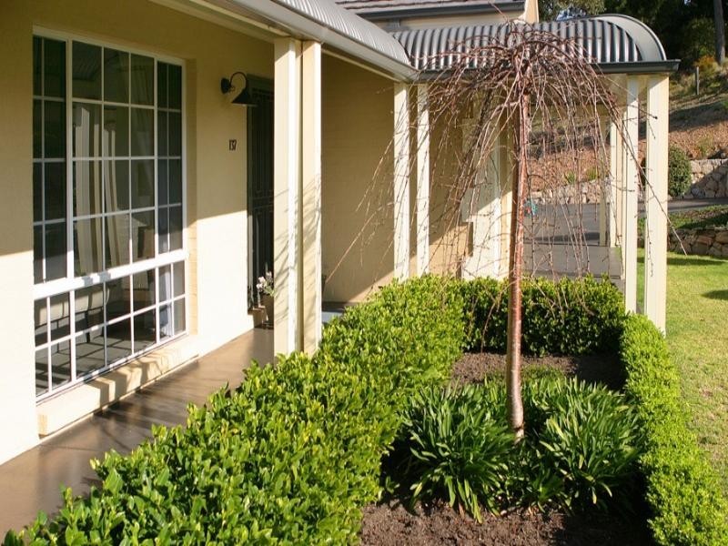 137 Vista Avenue, Batemans Bay NSW 2536