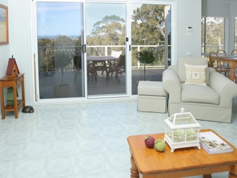 137 Vista Avenue, Batemans Bay NSW 2536