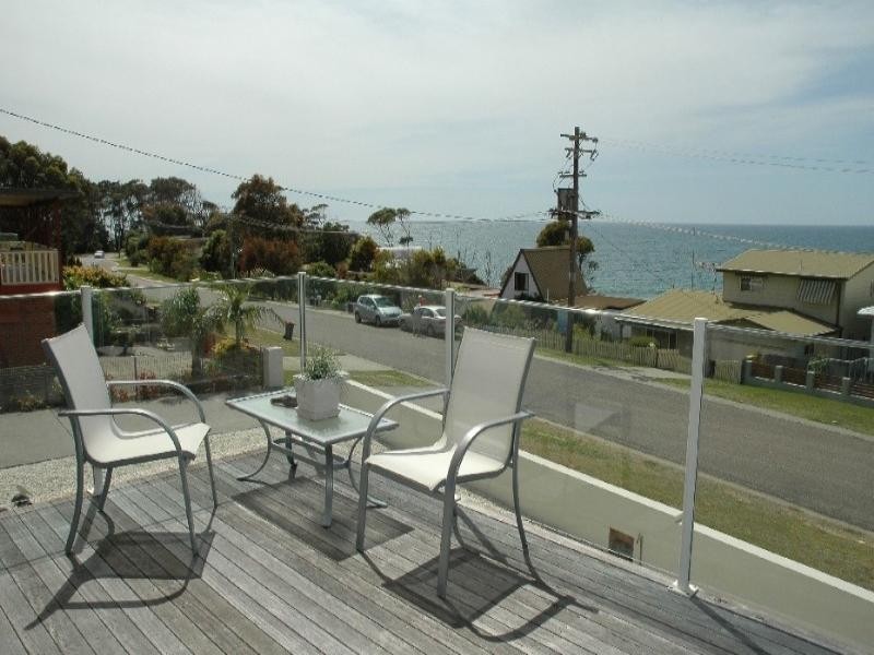 37 Iluka Avenue, Malua Bay NSW 2536