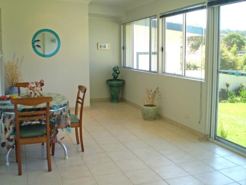 72 Pacific Road, Surf Beach NSW 2536