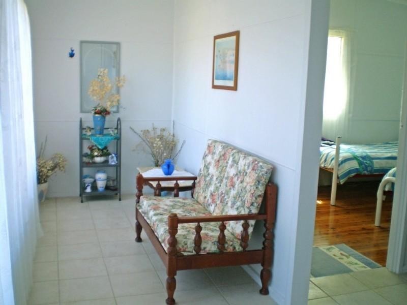 72 Pacific Road, Surf Beach NSW 2536