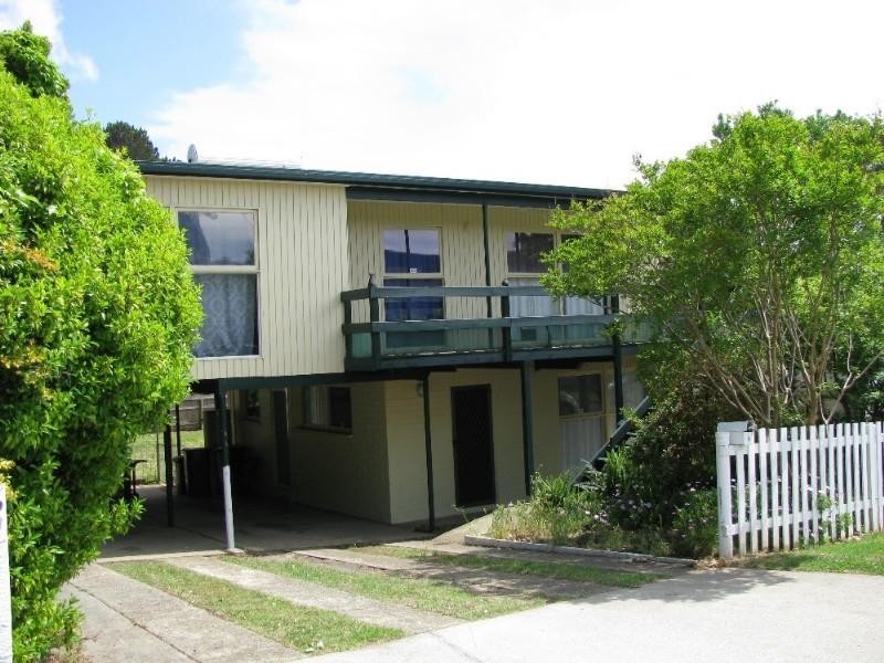 4 Edward Road, Batehaven NSW 2536
