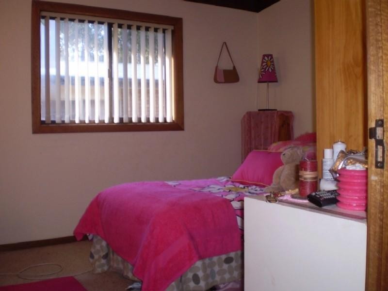 3 Connells Close, Batemans Bay NSW 2536