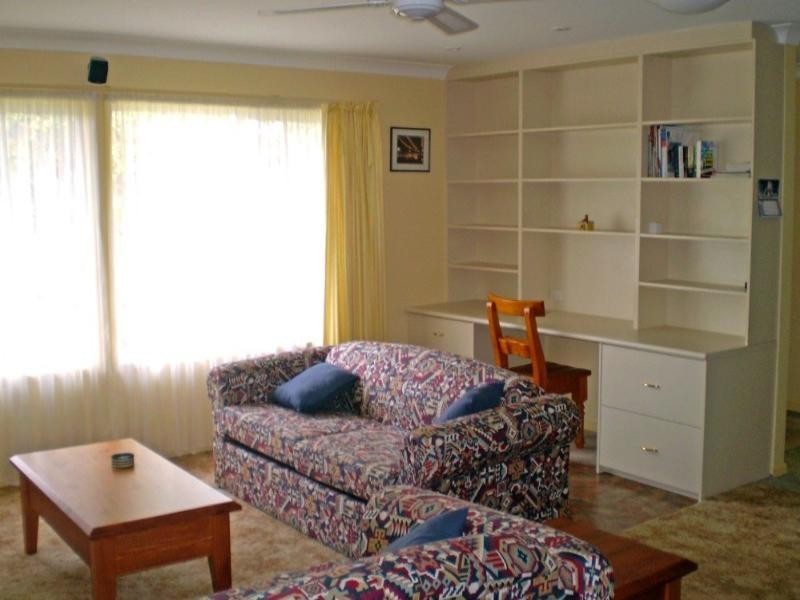 9 Bayview Street, Surfside NSW 2536