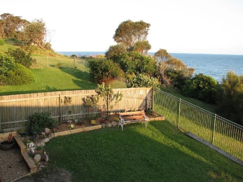 43 Tallawang Avenue, Batemans Bay NSW 2536