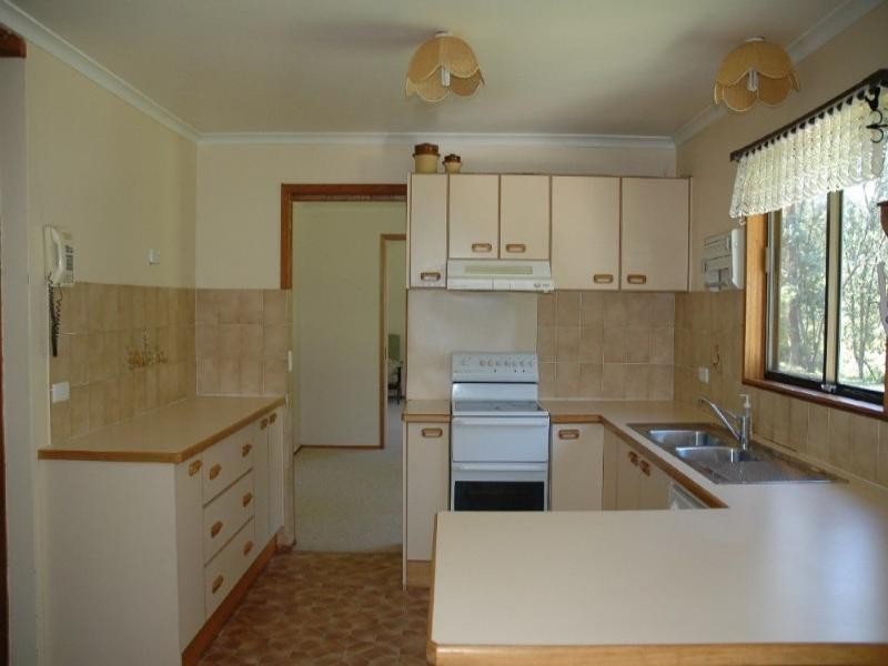 6 Pendula Place, Maloneys Beach NSW 2536