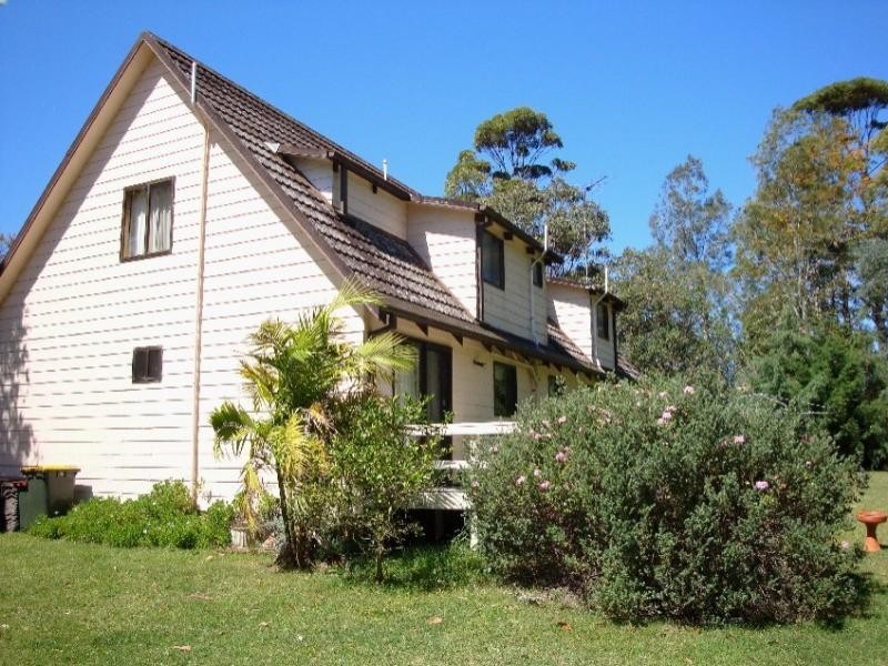 6 Pendula Place, Maloneys Beach NSW 2536