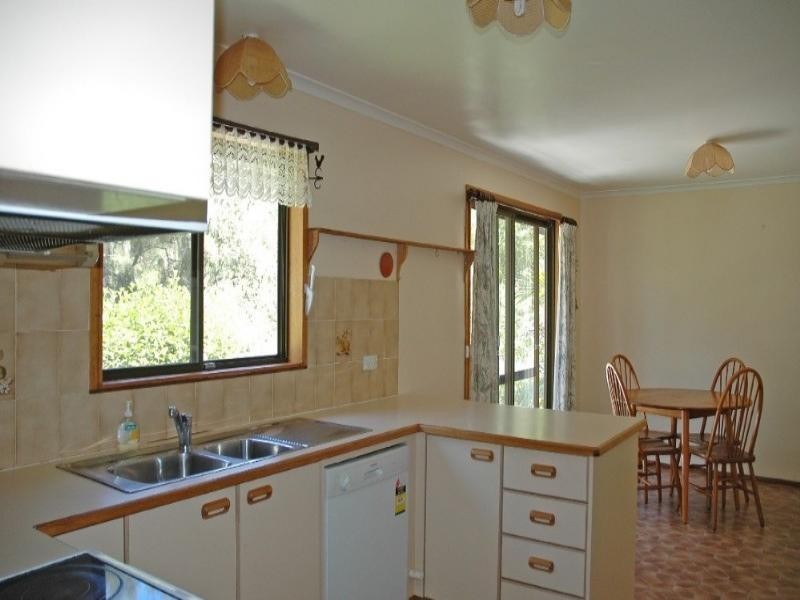 6 Pendula Place, Maloneys Beach NSW 2536