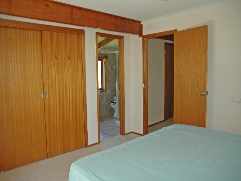 6 Pendula Place, Maloneys Beach NSW 2536