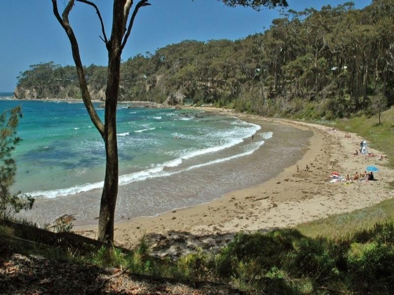 18-20 Denise Drive, Batemans Bay NSW 2536