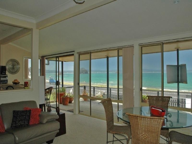 362 Beach Road, Batehaven NSW 2536