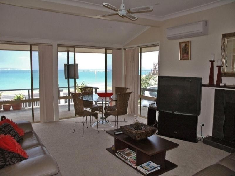 362 Beach Road, Batehaven NSW 2536