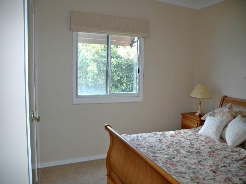 362 Beach Road, Batehaven NSW 2536