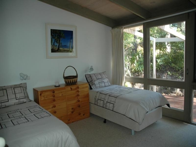 27 Denise Drive, Lilli Pilli NSW 2536