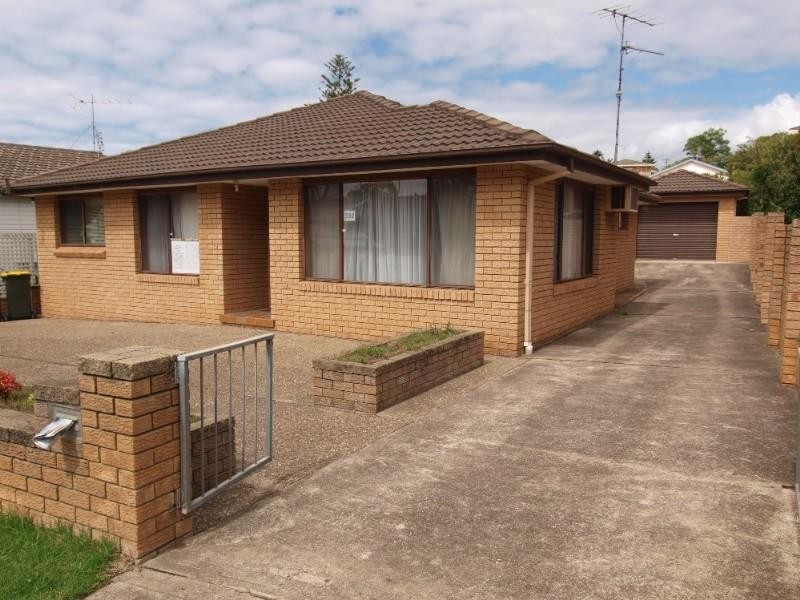 332 Beach Road, Batehaven NSW 2536