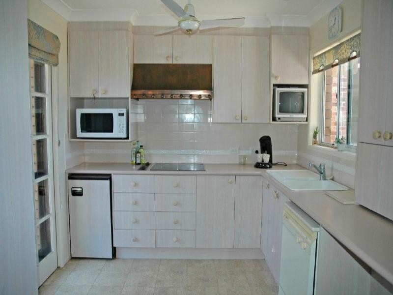 42 Myamba Parade, Batemans Bay NSW 2536