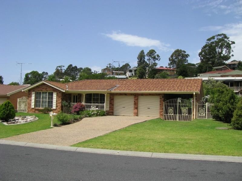 37 Melaleuca Crescent, Batemans Bay NSW 2536