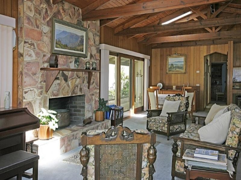 2 Karoo Crescent, Batemans Bay NSW 2536