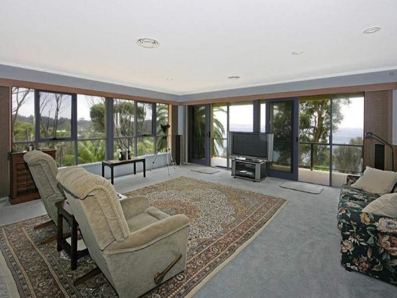 2 Karoo Crescent, Batemans Bay NSW 2536