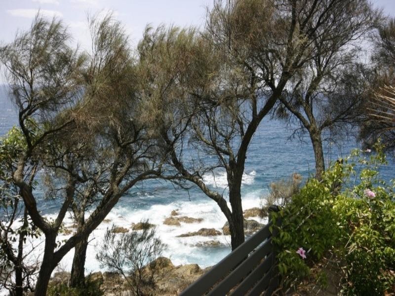 2 Karoo Crescent, Batemans Bay NSW 2536