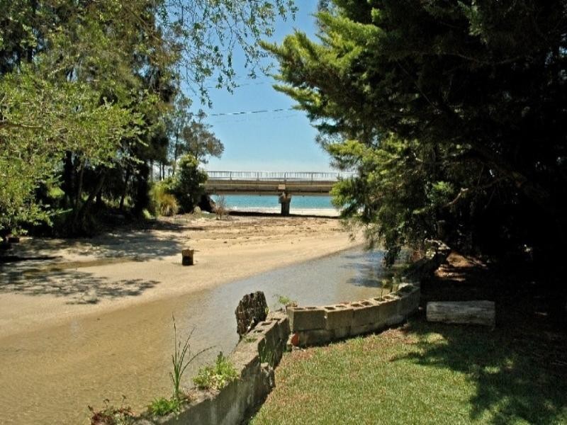 410 Beach Road, Batemans Bay NSW 2536