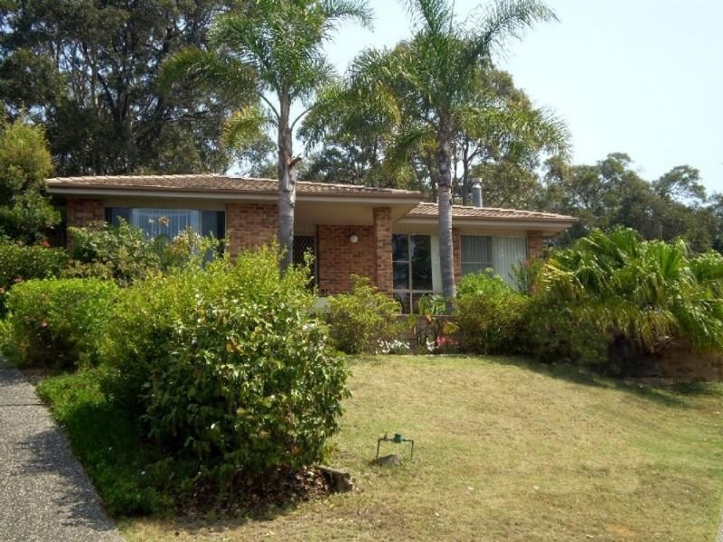 8 Merriwee Avenue, Malua Bay NSW 2536