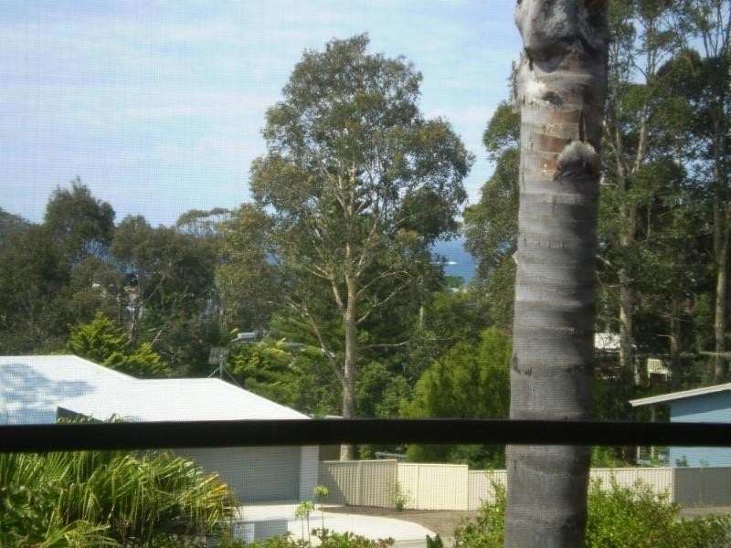 8 Merriwee Avenue, Malua Bay NSW 2536