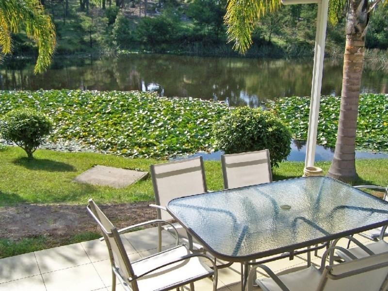 6 Brown Close, Moruya Heads NSW 2537