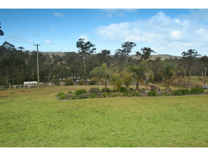 33 Cors Parade, Batemans Bay NSW 2536